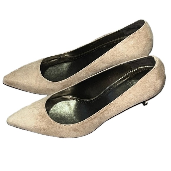 Stuart Weitzman Pinot Suede Heels, Beige, Size 7.5M, Made in Spain - Picture 4 of 9